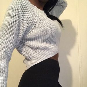CROPPED SWEATER